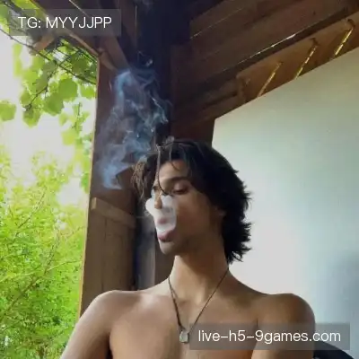 尤诗彩